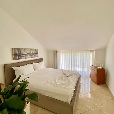 Lovely Rooftop Apartamento *