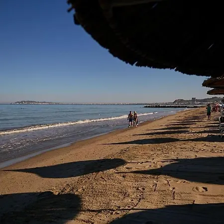 Lovely Rooftop * Golem (Tirana)