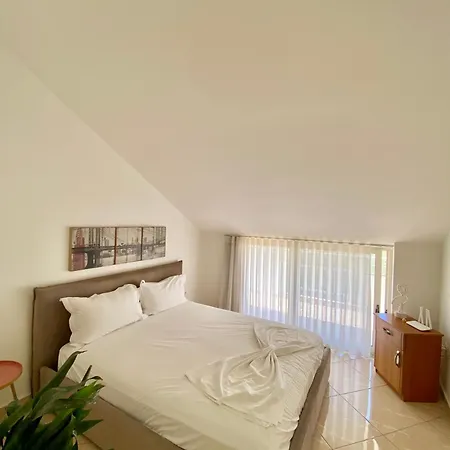 Lovely Rooftop Apartment