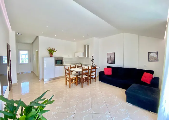 Apartamento Lovely Rooftop Golem (Tirana)